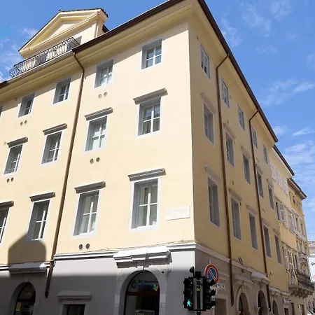 아파트 Cavana 10 Tirabora Short Rent, Con Parcheggio Privato 트리에스테