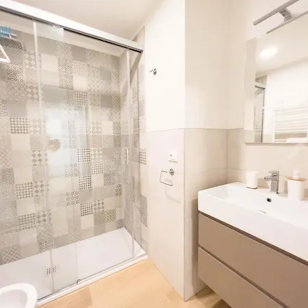 Cavana 10 Tirabora Short Rent, Con Parcheggio Privato Lägenhet *