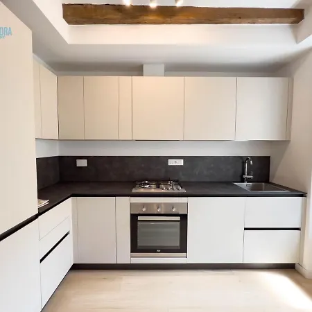 Lägenhet Cavana 10 Tirabora Short Rent, Con Parcheggio Privato