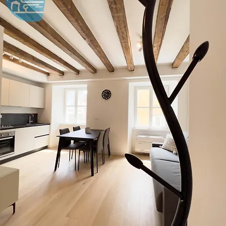 Cavana 10 Tirabora Short Rent, Con Parcheggio Privato