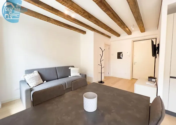 公寓 Cavana 10 Tirabora Short Rent, Con Parcheggio Privato