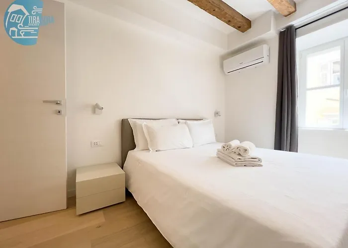 Cavana 10 Tirabora Short Rent, Con Parcheggio Privato 公寓