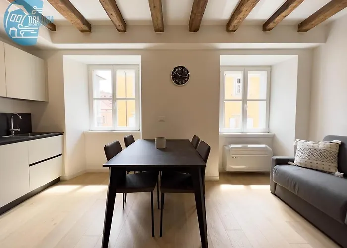 公寓 Cavana 10 Tirabora Short Rent, Con Parcheggio Privato 的里雅斯特